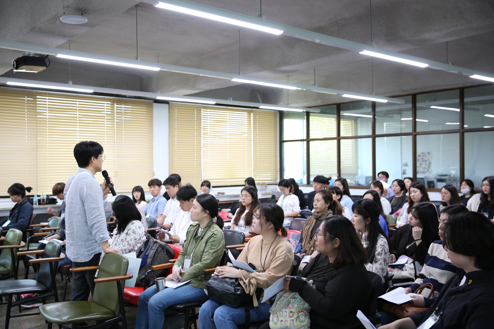 경기문화재단 경기생활문화센터가 지역문화전문인력 특화과정으로 전환 운영할 다사리문화기획학교 강의현장